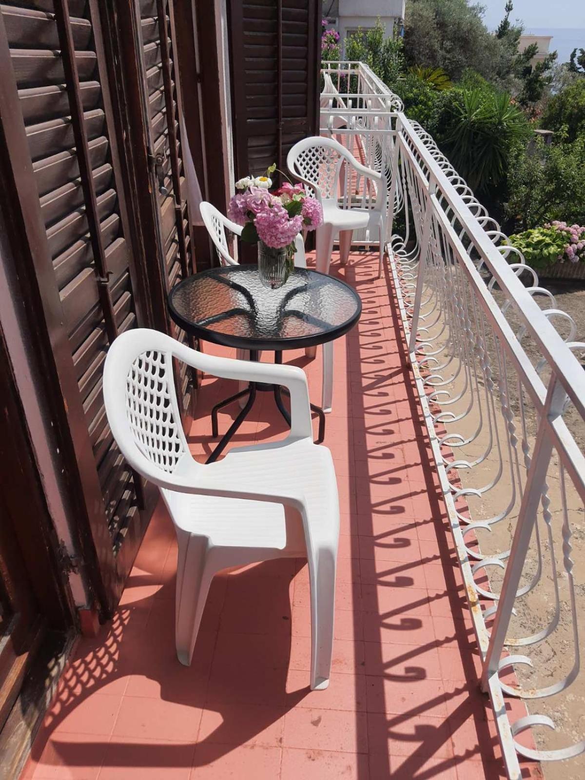 Apartments Andjus Светі-Стефан Екстер'єр фото